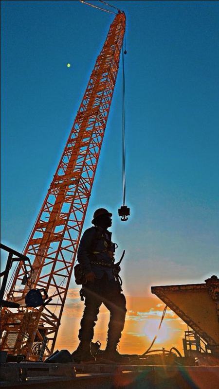 Edgardo Salcido - certified rigger at work